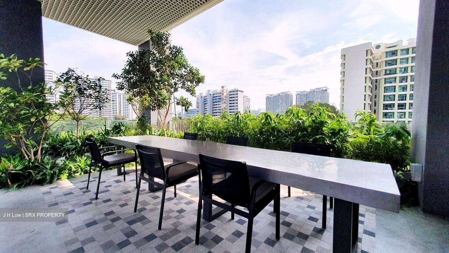 Serangoon Road (D12), Condominium #468336801